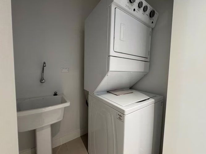 Apartamento en alquiler con línea blanca, para estrenar! - Imagen 5