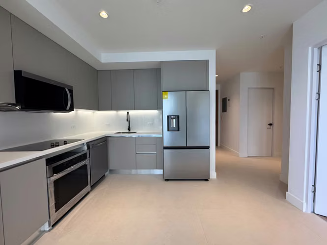Apartamento en alquiler con línea blanca, para estrenar!