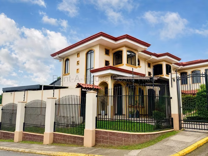 Venta de Casa en Curridabat-Tirráses. RAH 27-312