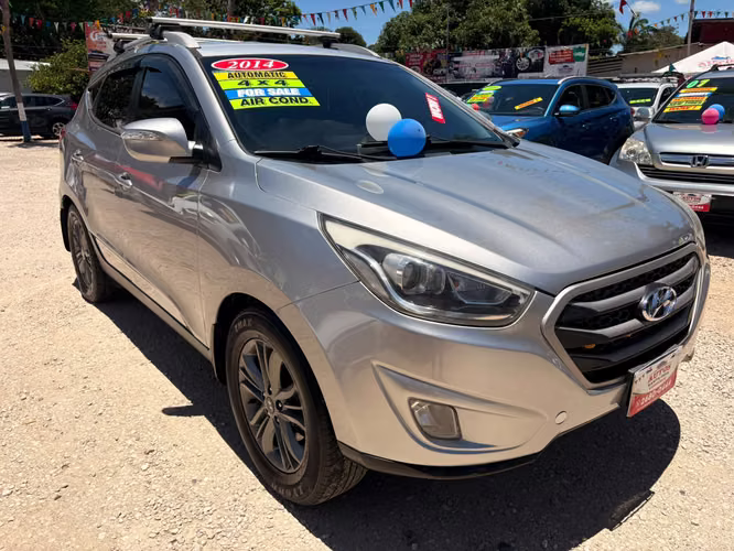 HYUNDAI TUCSON GL-2014-AUTO-SHIFT TRONIC-4X4-8.475.000