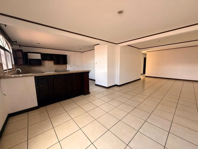 SE VENDE APARTAMENTO URUCA - Imagen 6