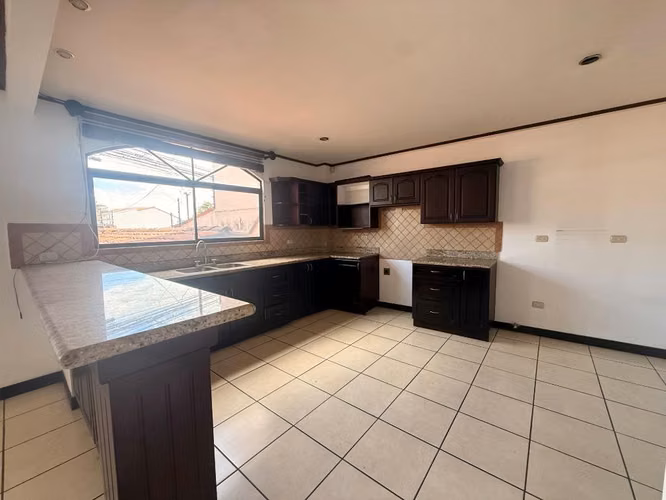 SE VENDE APARTAMENTO URUCA - Imagen 5