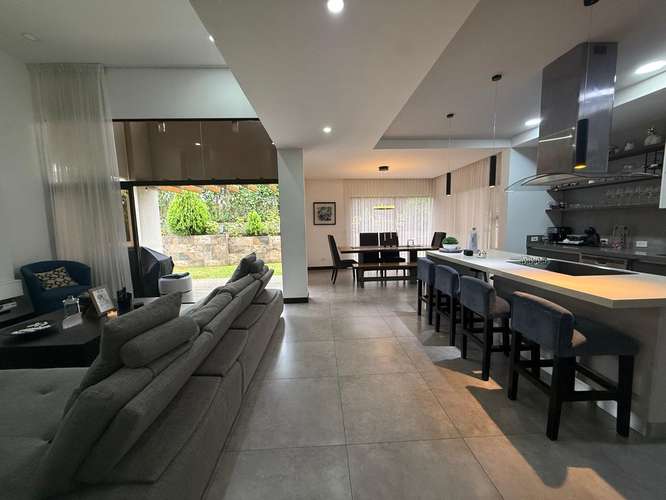 SE VENDE CASA CONDOMINIO SANTO TOMÁS