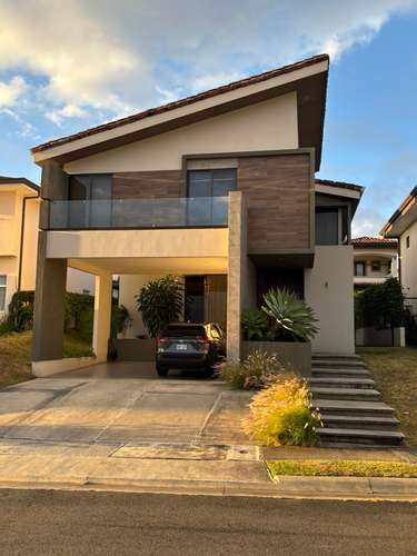 SE VENDE CASA CONDOMINIO SANTO TOMÁS