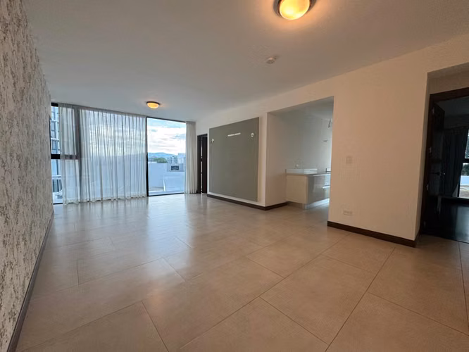 Apartamento en alquiler en torre exclusiva en Escazú - Imagen 2