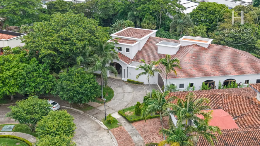 Casa de Lujo en Condominio Bosque de Lindora, Santa Ana 4 Hab + NJA1425JB - Imagen 1