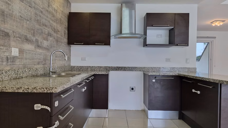 Casa en Alquiler Condominio en Guachipelín, Escazú - Imagen 3