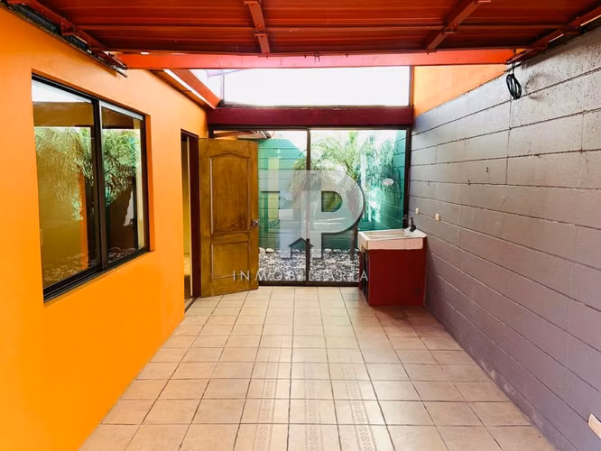 Casa Tipo Apartamento de Una Planta en Heredia- Cerca del Estadio JC63 - Imagen 5