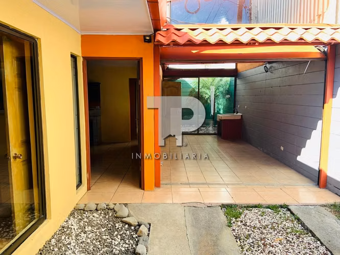 Casa Tipo Apartamento de Una Planta en Heredia- Cerca del Estadio JC63