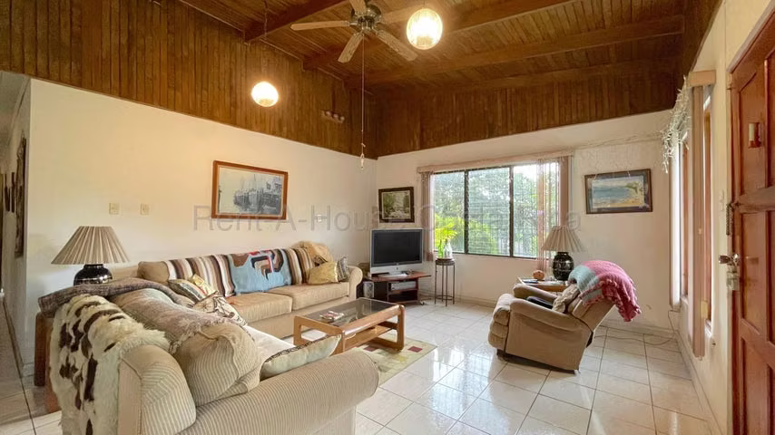 Venta de casa en San Rafael Escazú - Imagen 6