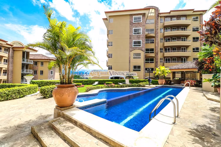 APARTAMENTO AMUEBLADO DE 210 M2 CON TERRAZA GRANDE Y VISTA EN ESCAZU - Imagen 1
