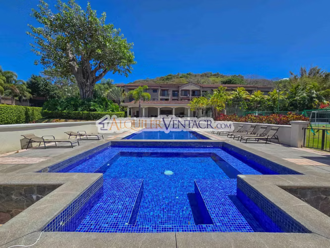 VIA NOVA SANTA ANA POZOS! PENTHOUSE AMUEBLADO CON VISTA
