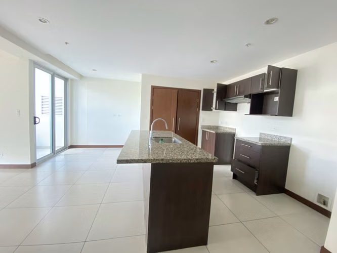 Apartamento en alquiler en Sabana- Torre  . Excelente ubicación