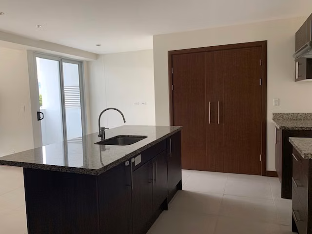 Apartamento en alquiler en Sabana- Torre  . Excelente ubicación - Imagen 4
