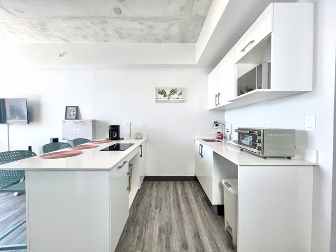 Alquiler de apartamento en Secrt Sabana (Mata Redonda). 1 Habitación. Amueblado. - Imagen 4