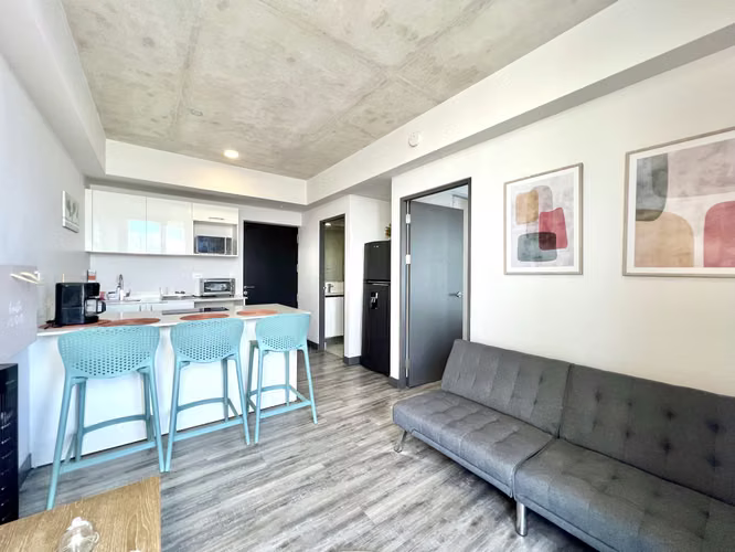 Alquiler de apartamento en Secrt Sabana (Mata Redonda). 1 Habitación. Amueblado. - Imagen 7