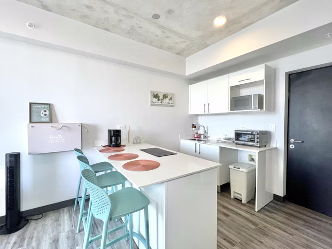 Alquiler de apartamento en Secrt Sabana (Mata Redonda). 1 Habitación. Amueblado. - Imagen 3
