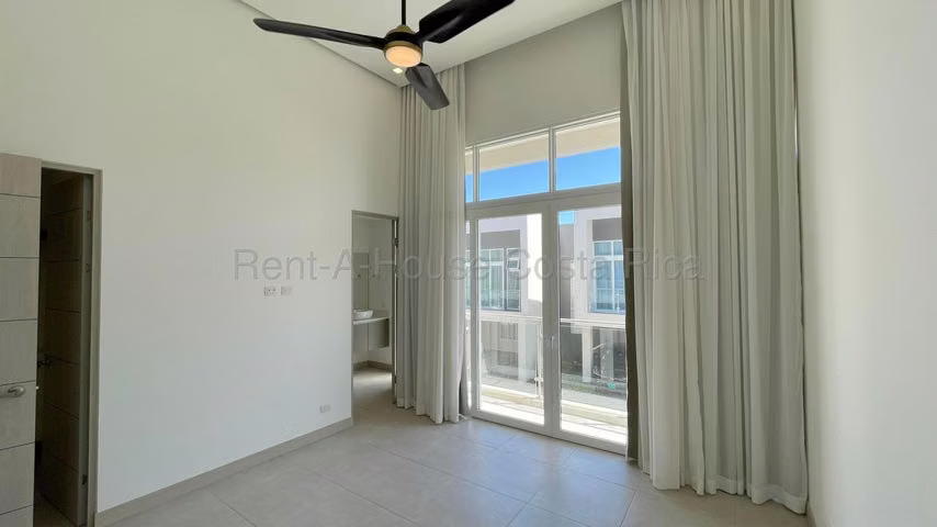 Venta de casa en Guachipelín Escazú - Imagen 7