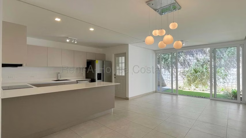 Venta de casa en Guachipelín Escazú