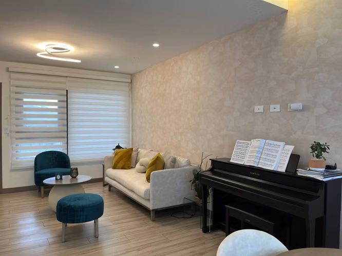 Venta de casa moderna en San Antonio de Escazú