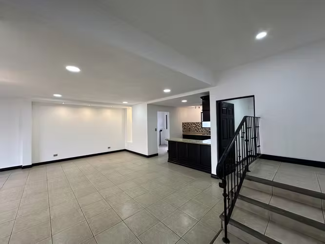 Guachipelín Escazú | 230 m² | 3 Habitaciones + Oficina - Imagen 10