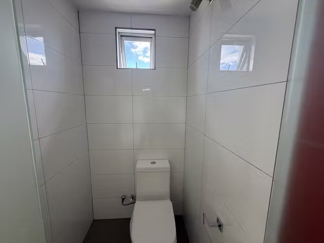 VENTA CASA CON PISCINA PRIVADA EN BELLO HORIZONTE DE ESCAZÚ (MJ) - Imagen 8