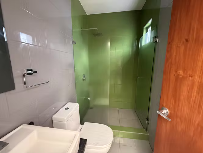 VENTA CASA CON PISCINA PRIVADA EN BELLO HORIZONTE DE ESCAZÚ (MJ) - Imagen 11