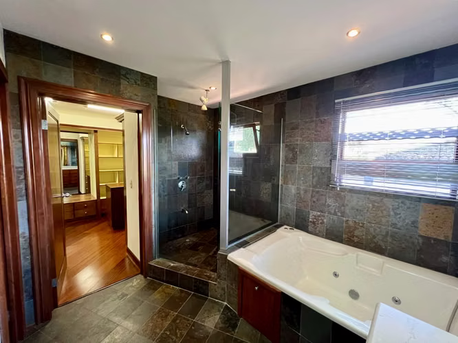 VENTA/ALQUILER Casa en condominio en Escazú | Lote de 991 m² (MJ) - Imagen 4