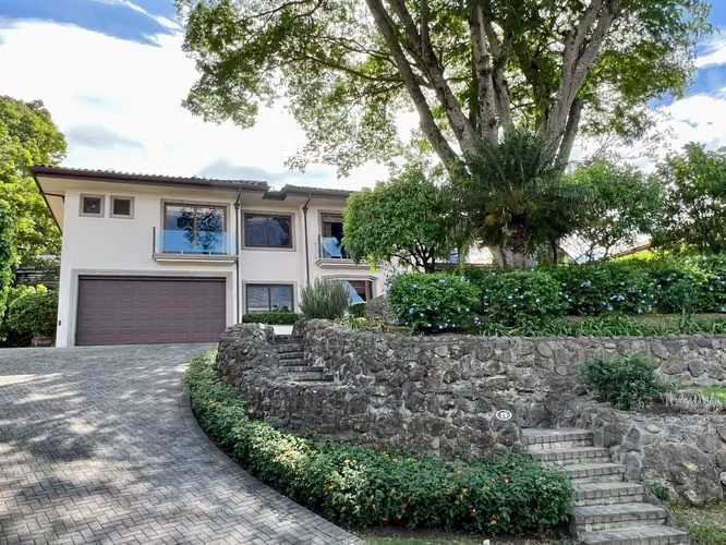 VENTA/ALQUILER Casa en condominio en Escazú | Lote de 991 m² (MJ) - Imagen 3