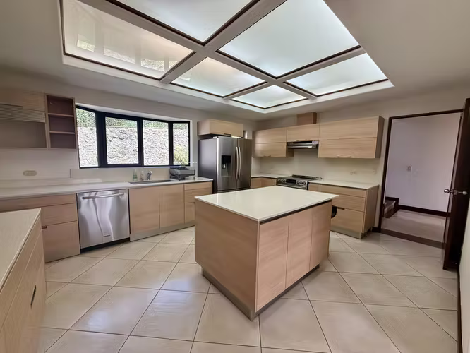 VENTA/ALQUILER Casa en condominio en Escazú | Lote de 991 m² (MJ) - Imagen 15