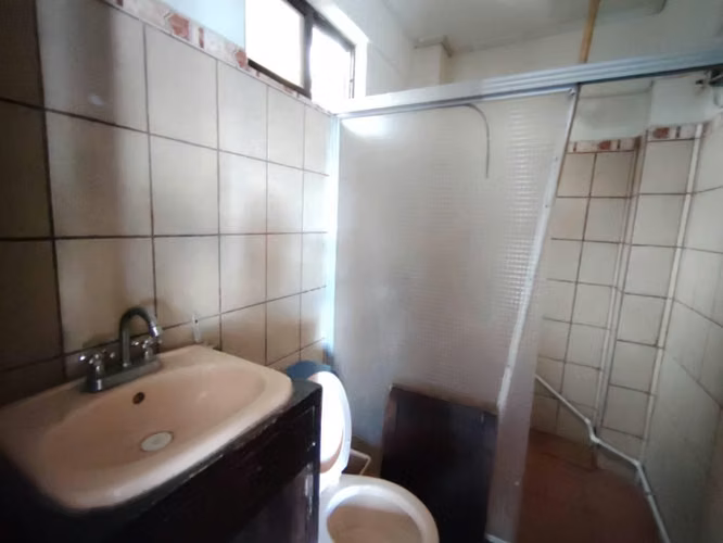 Local Comercial Alajuela- parqueo- Fte calle - Imagen 2
