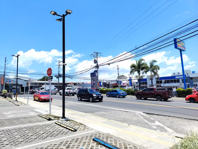 Local Comercial- Alajuela- fte calle 68m2 - Imagen 15