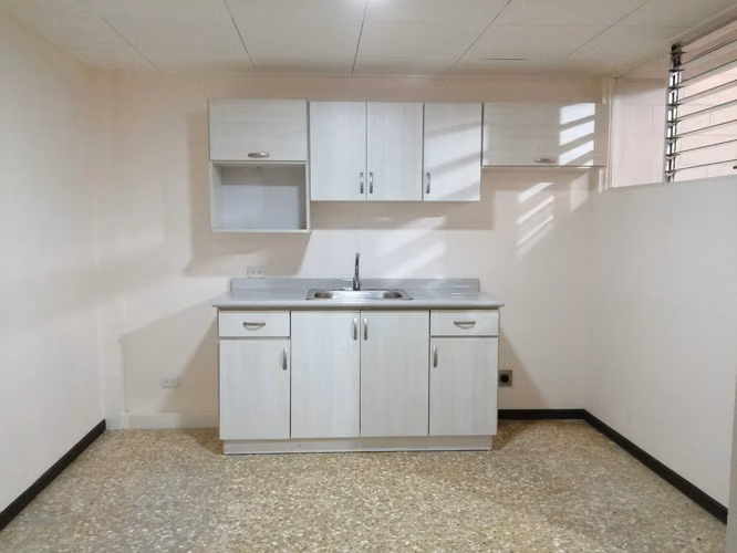 Apartamento de 2 habitaciones en Barrio Otoya - Imagen 2