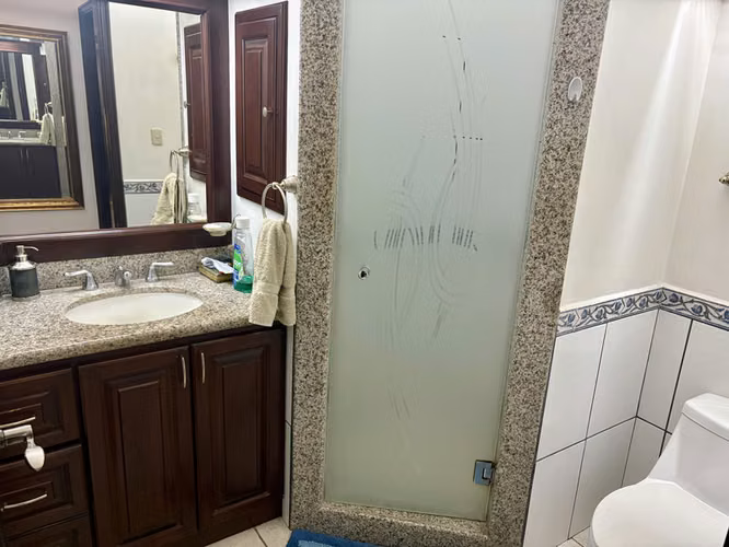 Condo Amueblado de 2 Habitaciones / 2 Baños en Comunidad Tipo Resort con Jardines – Santa Ana #27349 - Imagen 10
