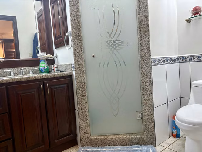 Condo Amueblado de 2 Habitaciones / 2 Baños en Comunidad Tipo Resort con Jardines – Santa Ana #27349 - Imagen 13