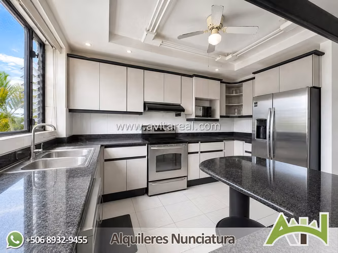 Amplio apartamento amueblado en Escazú | Trejos Montealegre - Imagen 8
