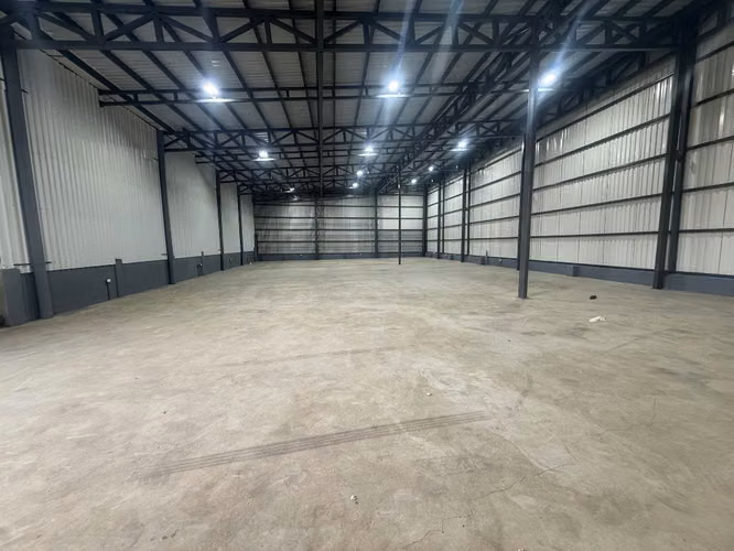 SE ALQUILA BODEGA PAVAS - Imagen 6