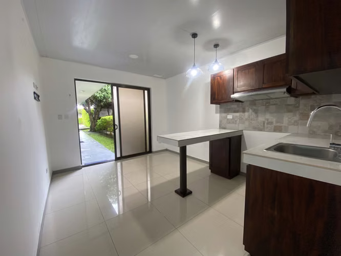 ALQUILER APARTAMENTO HEREDIA SAN PABLO INCLUYE PARQUEO AGUA E INTERNET - Imagen 13