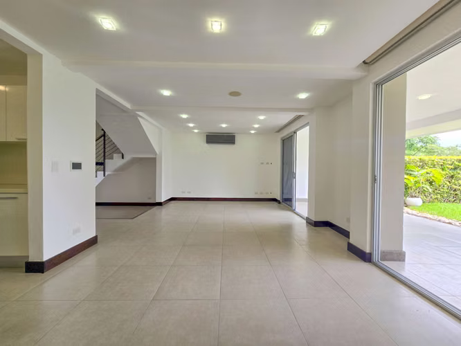 JABONCILLOS ESCAZU! CONDO CON VISTA / JARDIN Y LINEA BLANCA - Imagen 6