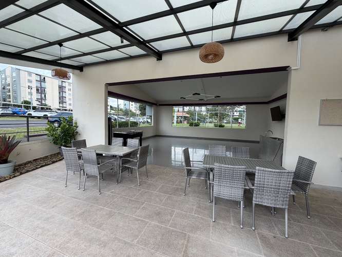 Apartamento Amplio con Balcón, Parqueo y Amenidades|Torres de Granadilla