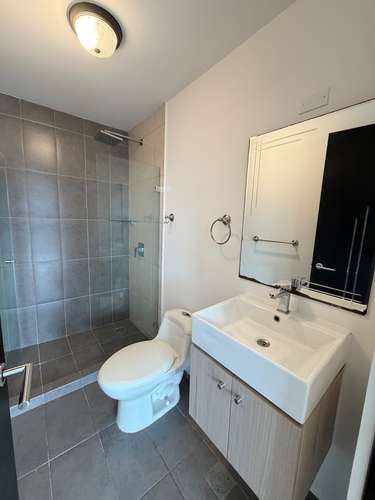 Apartamento Amplio con Balcón, Parqueo y Amenidades|Torres de Granadilla