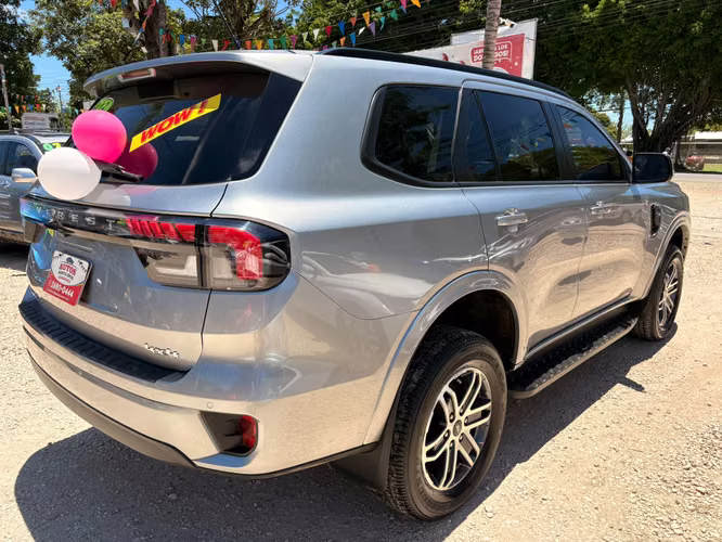 FORD EVEREST XLT-2023-AUTO-SHIFT TRONIC-7 PSJ- - Imagen 2