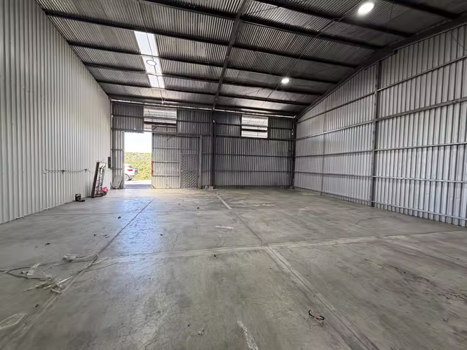 Santa Ana Alquiler Bodega Condominio Comercial 200m2 - Imagen 5