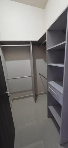 Casa recién terminada - Imagen 3