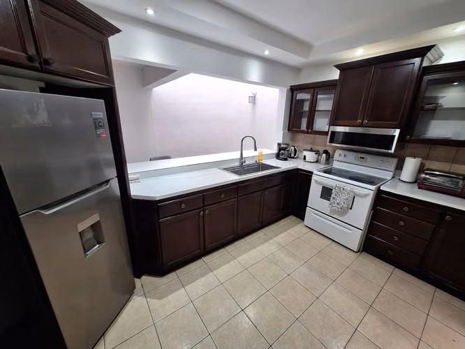 Condo for Rent  180 m2 - Imagen 3