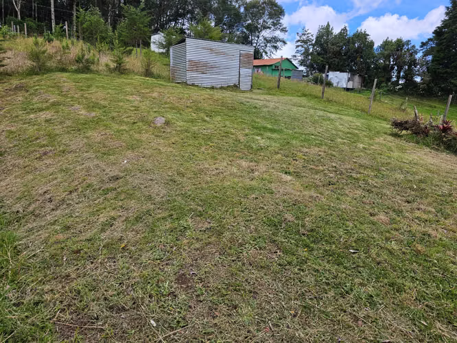 Lote de 720 m² con Agua y Luz Instaladas, Ideal para Construir en Cañón del Guarco