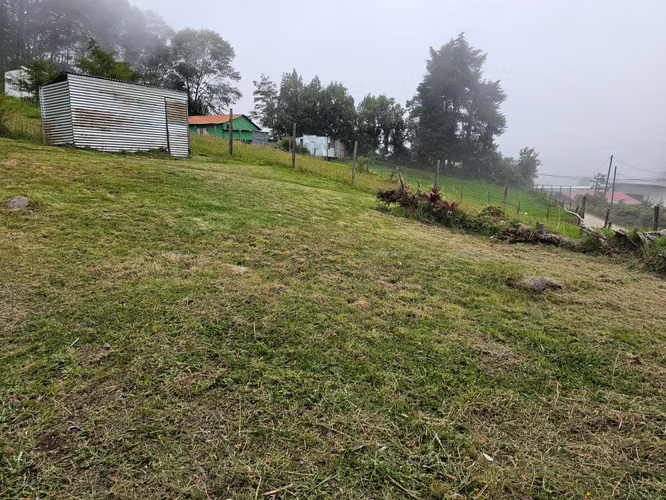 Lote de 720 m² con Agua y Luz Instaladas, Ideal para Construir en Cañón del Guarco