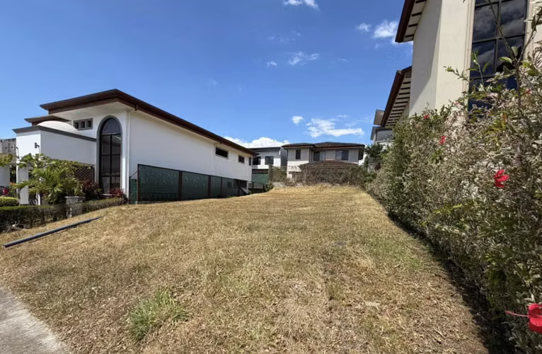 LOTE CONDOMINIO FRANCOSTA 306 m2 ULTIMO DISPONIBLE