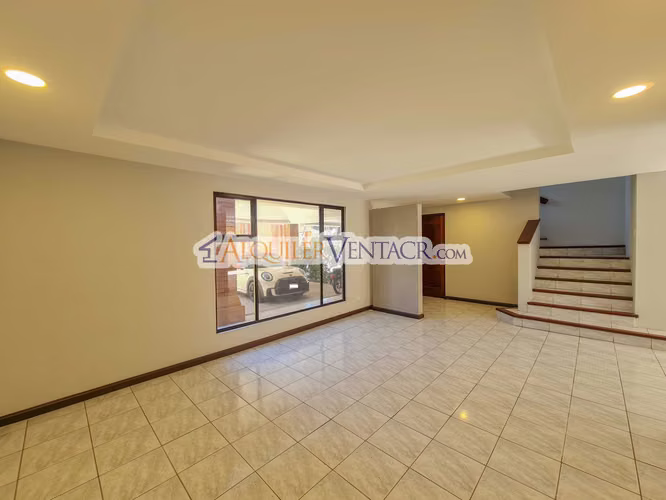 CONDO DE 3 HABIT. + DE SERVICIO + SALA TV EN BELLO HORIZONTE ESCAZU - Imagen 7