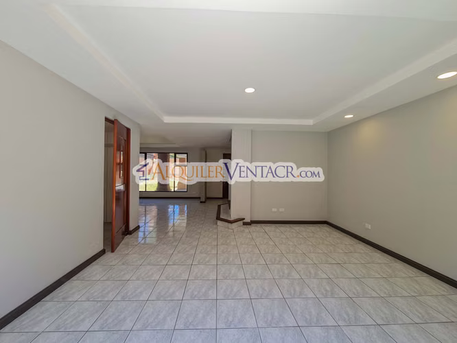 CONDO DE 3 HABIT. + DE SERVICIO + SALA TV EN BELLO HORIZONTE ESCAZU - Imagen 12
